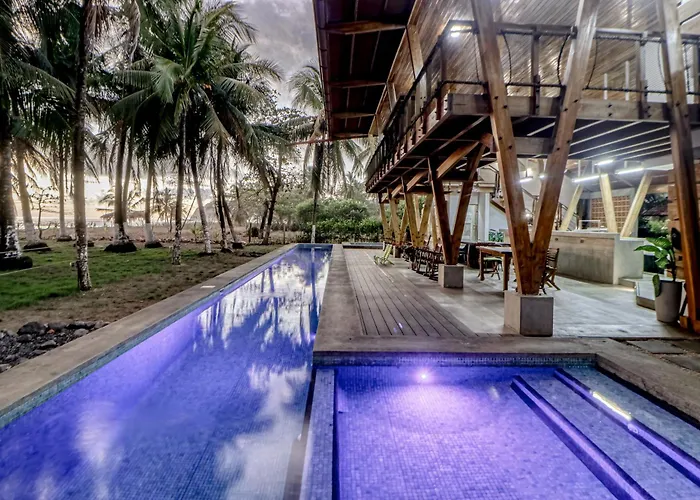Award-winning Oceanfront W/ Pool & Hot Tub! * Jabilla