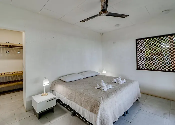 Award-winning Oceanfront W/ Pool & Hot Tub! Hébergement de vacances *