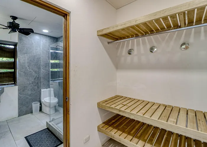 Hébergement de vacances Award-winning Oceanfront W/ Pool & Hot Tub! *